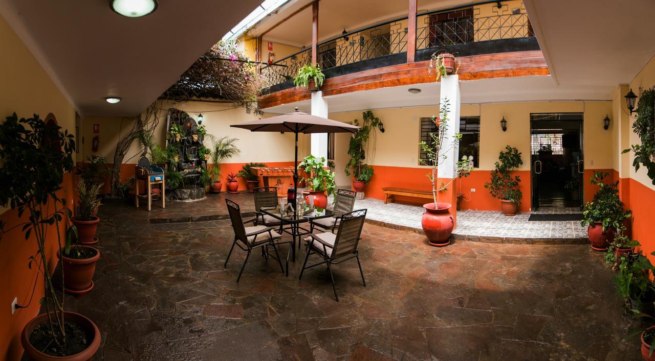 Hotel Los Laureles Calca Exteriér fotografie