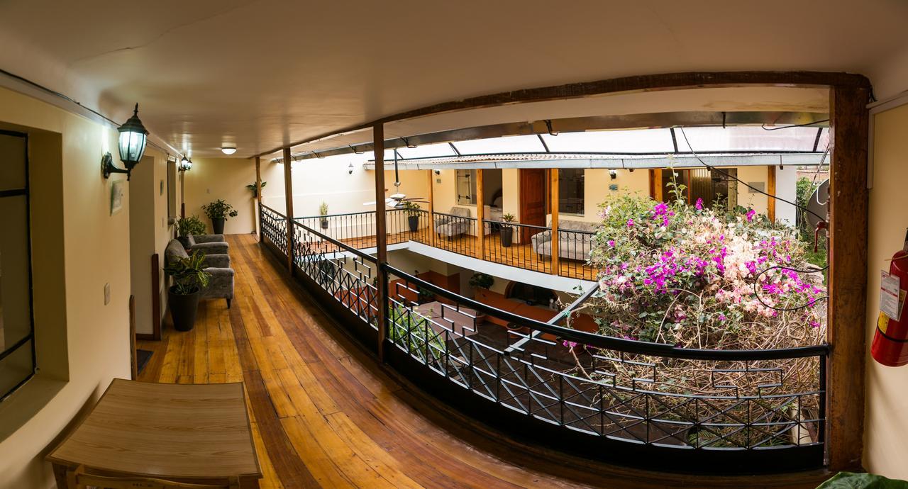 Hotel Los Laureles Calca Exteriér fotografie